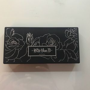 Kat Von D Eyeshadow Palette